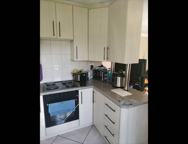 2 BEDROOM HOUSE FOR SALE IN SOSHANGUVE XX